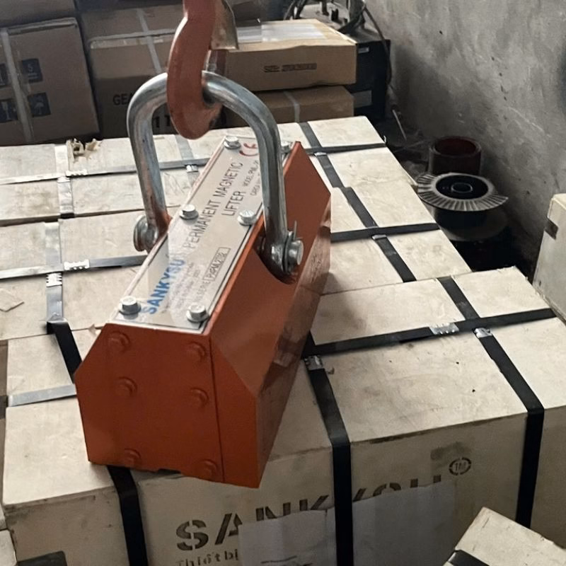 Nam châm nâng tay gạt 600kg