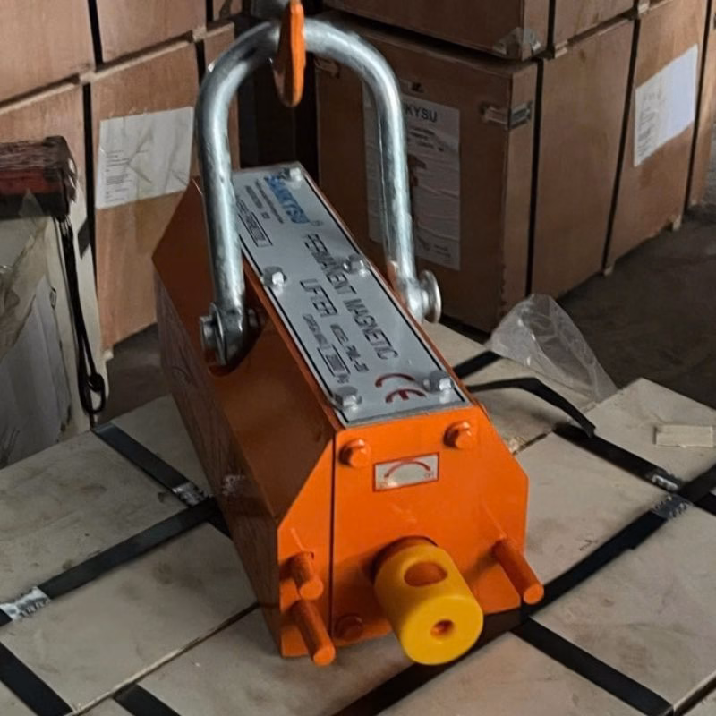 Nam châm nâng tay gạt 10 tấn
